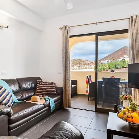 Panoramic 2 Bed Penthouse Apartment
