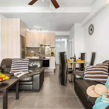 Apartment Panoramic 2 Bed Penthouse Los Cristianos (Tenerife)