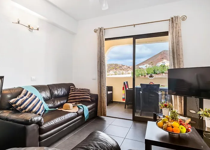 Panoramic 2 Bed Penthouse Apartment