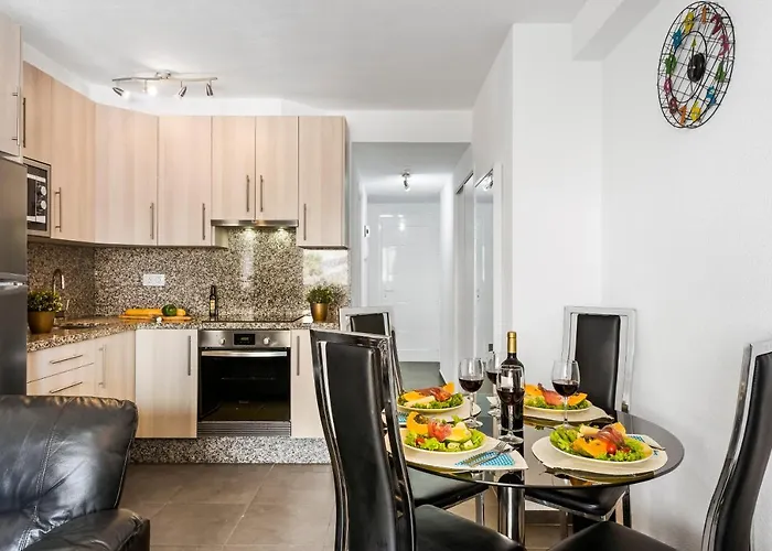 Panoramic 2 Bed Penthouse Apartman *