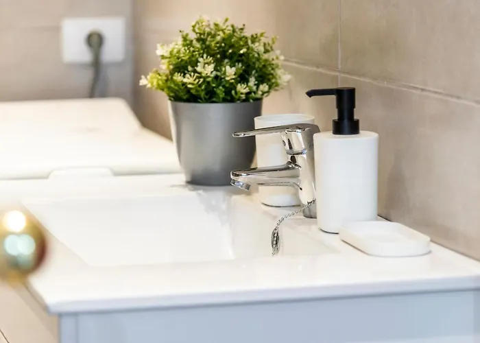 Panoramic 2 Bed Penthouse * Los Cristianos (Tenerife)