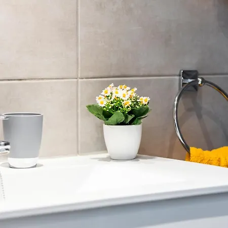 Panoramic 2 Bed Penthouse *