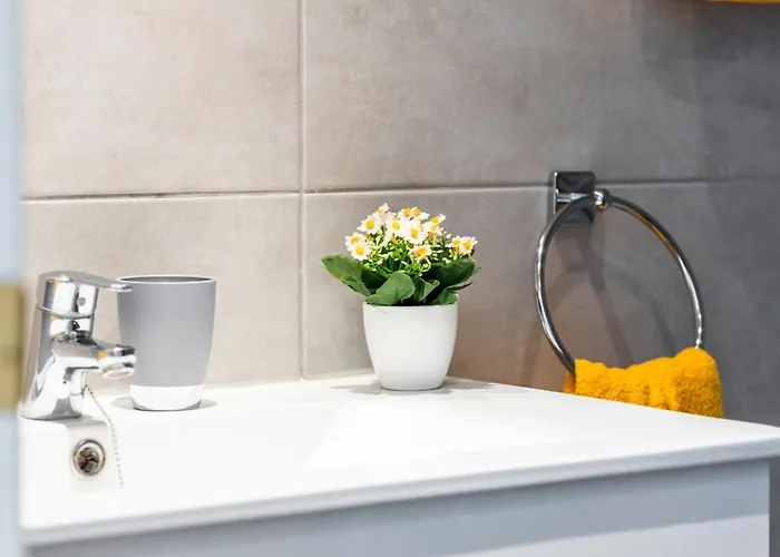 Panoramic 2 Bed Penthouse *