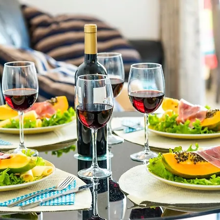 Panoramic 2 Bed Penthouse *